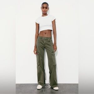 NWT Zara Woman Mid Rise Cargo Pants Jeans Khaki Green Size 4 36